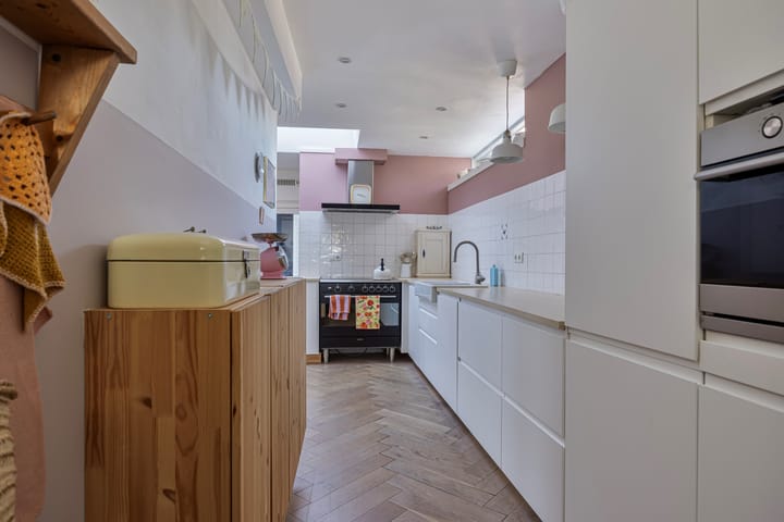 Foto 6 van Van Hogendorpstraat 4