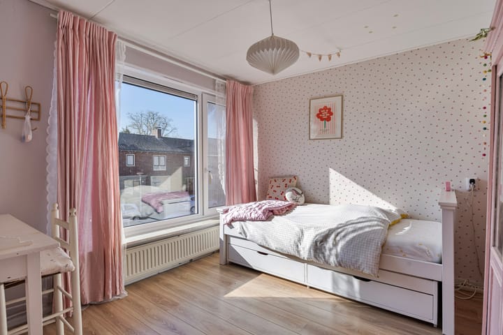 Foto 24 van Van Hogendorpstraat 4