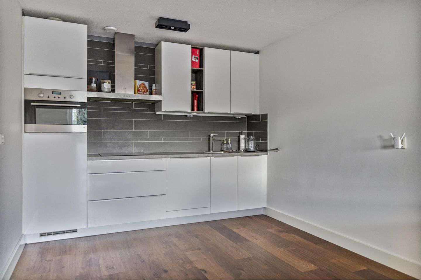 Foto 4 van Tomatenplein 96