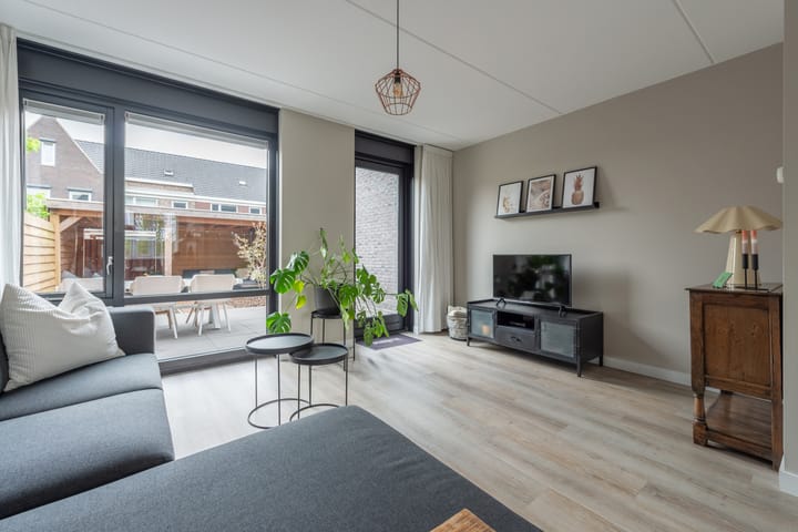 Foto 8 van Zijdehoenderlaan 80