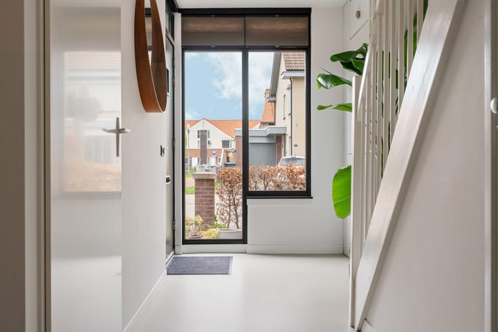 Photo 6 of Panfluitstraat 2