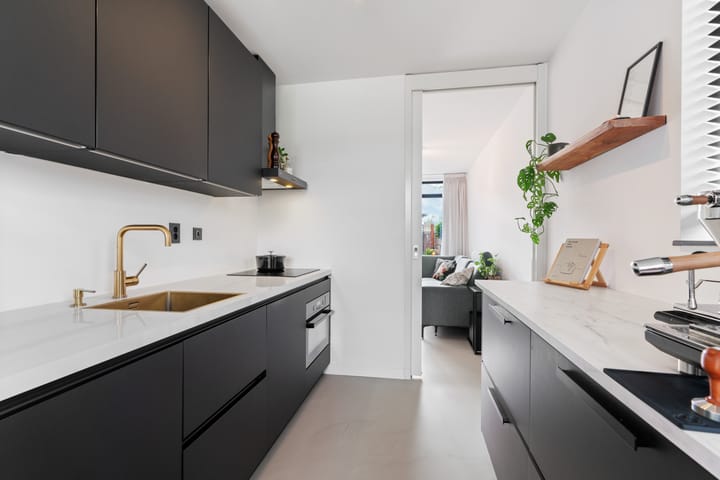 Photo 14 of Panfluitstraat 2