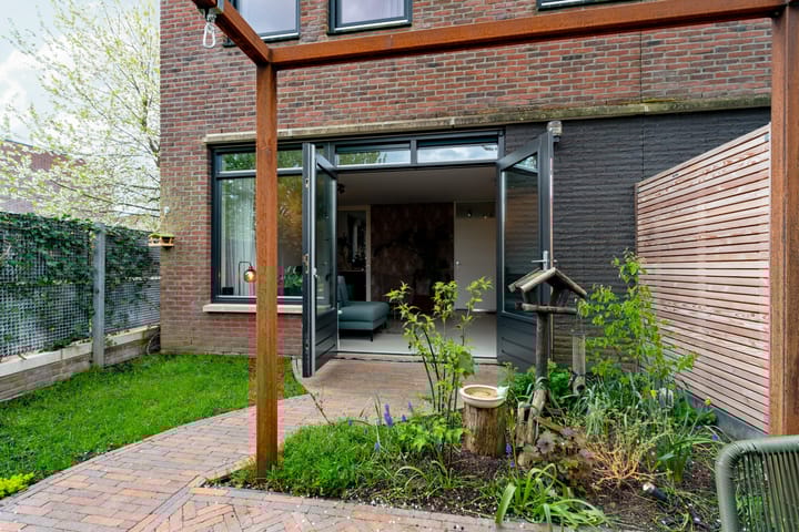 Photo 28 of Panfluitstraat 2