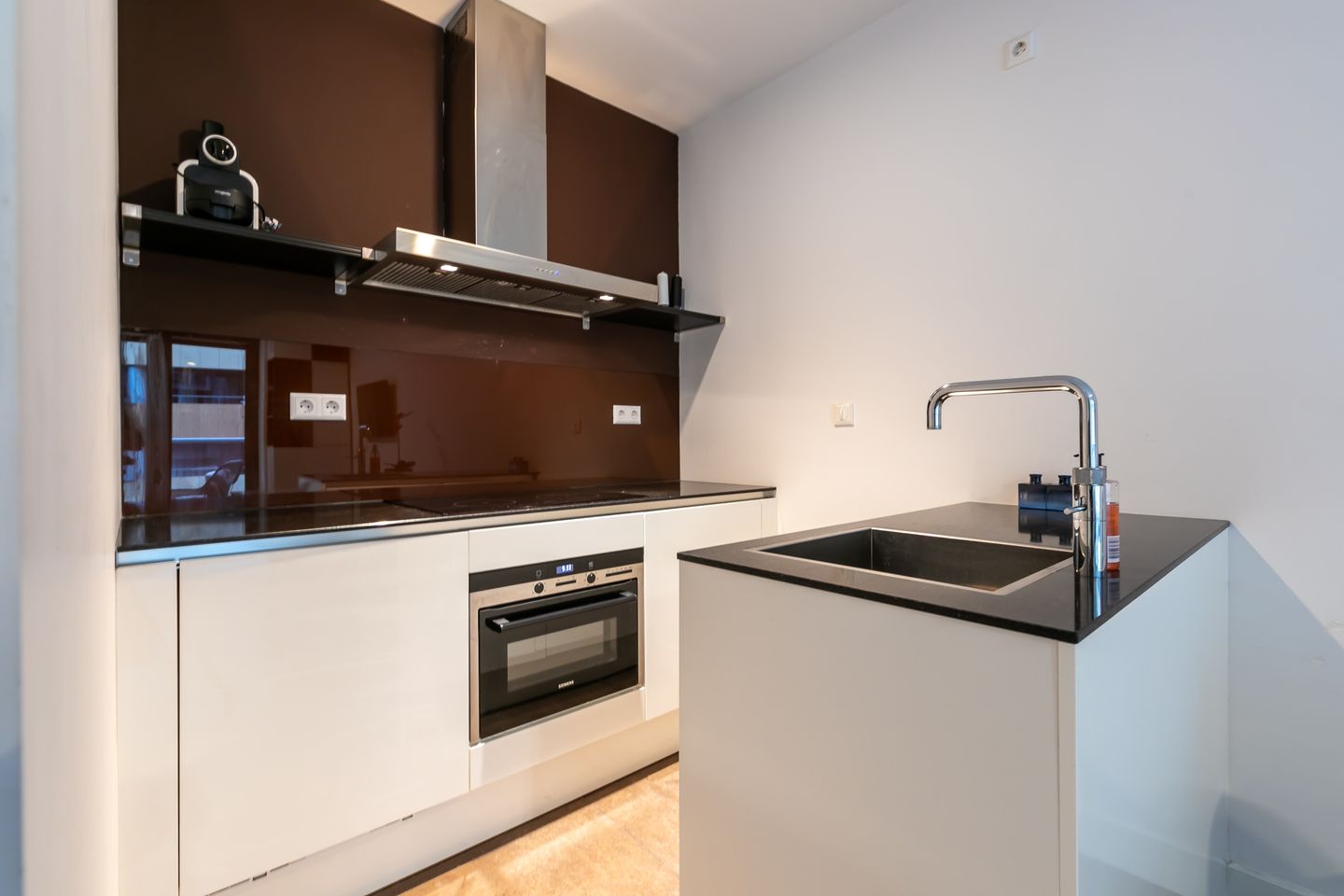 Photo 5 of Willem Frederik Hermansstraat 115