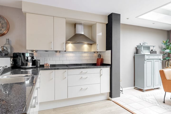 Foto 3 van Weegbree 79