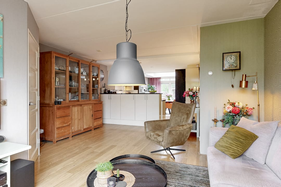 Foto 8 van Weegbree 79