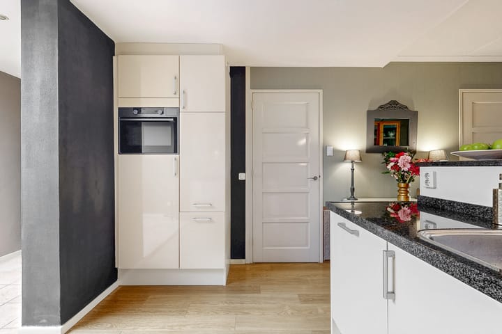 Foto 11 van Weegbree 79