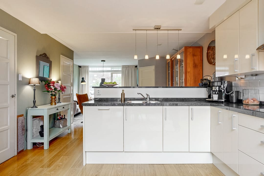 Foto 13 van Weegbree 79