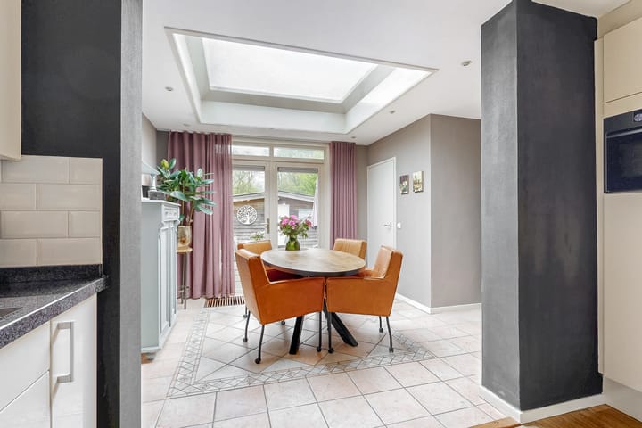 Foto 14 van Weegbree 79