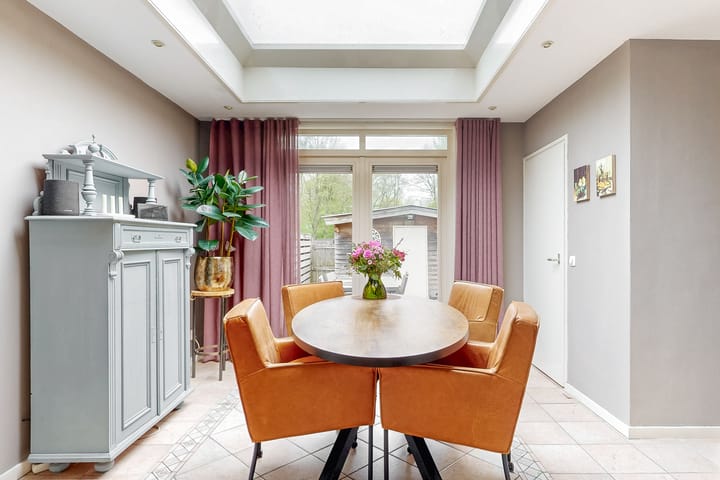 Foto 15 van Weegbree 79