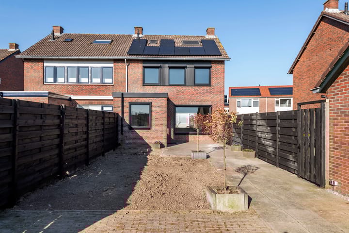 Foto 19 van Lindelaan 15