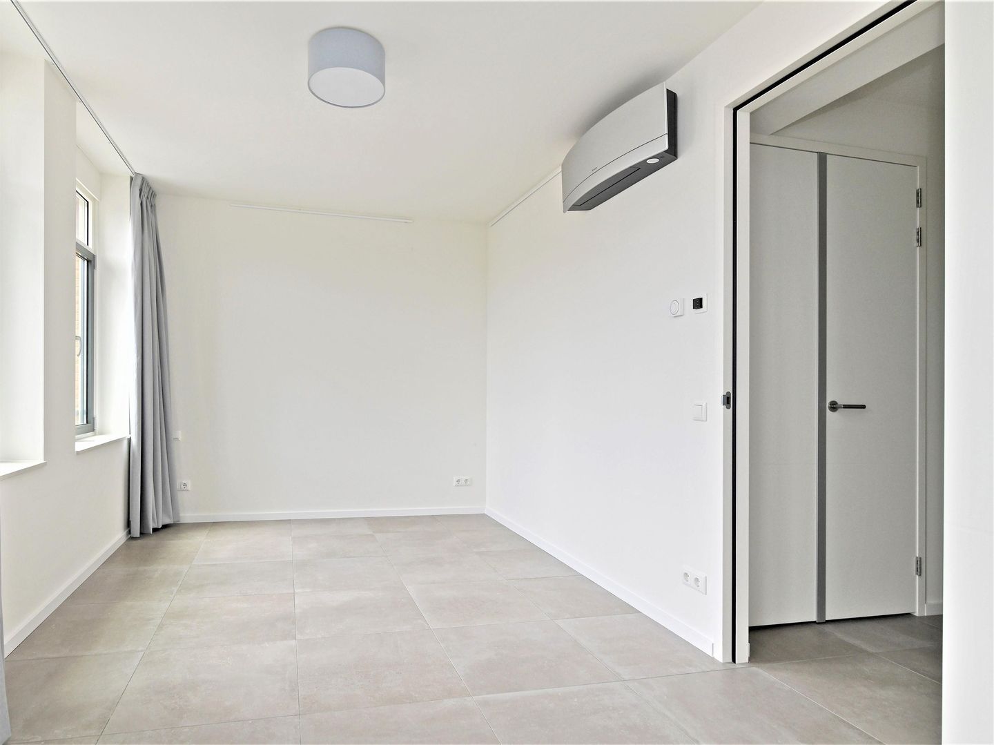 Foto 14 van Hondecoeterstraat 12-D