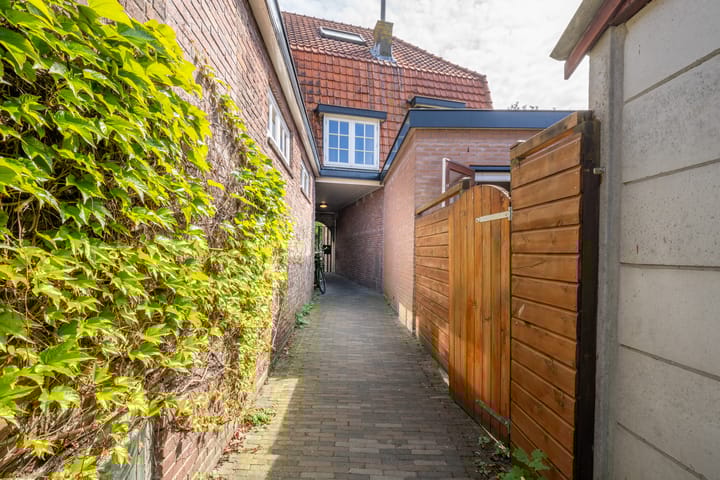 Foto 24 van Staringlaan 28-B