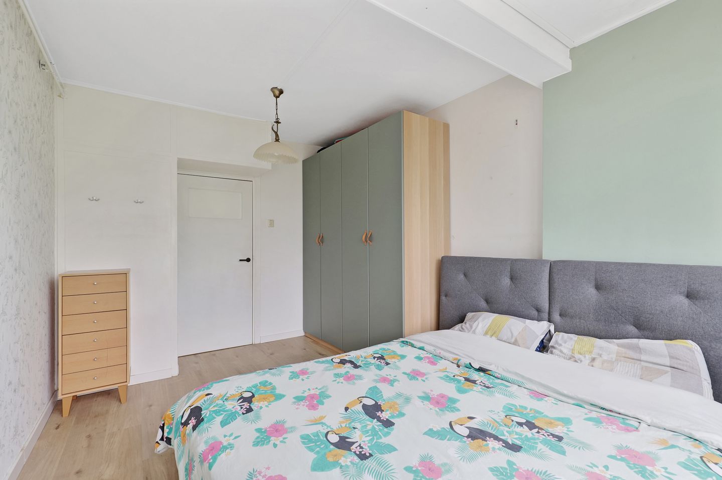 Foto 20 van Donker Curtiusstraat 29