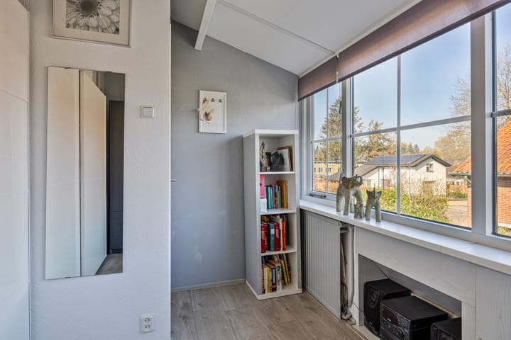 Photo 29 of Hoenderloseweg 43