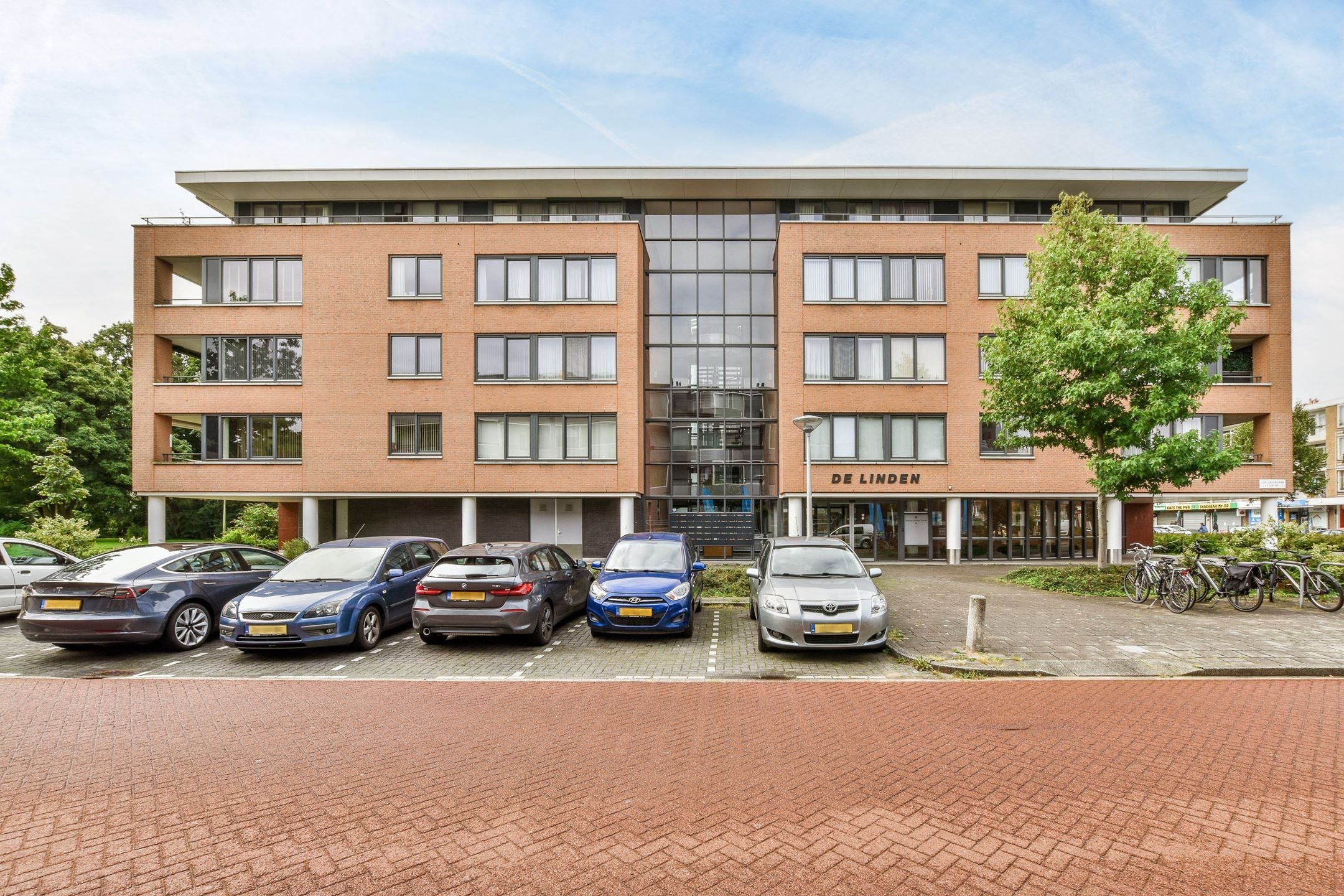 Foto 21 van Johannes Calvijnlaan 77