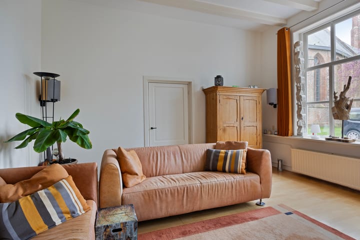 Foto 5 van Dorpsplein 20