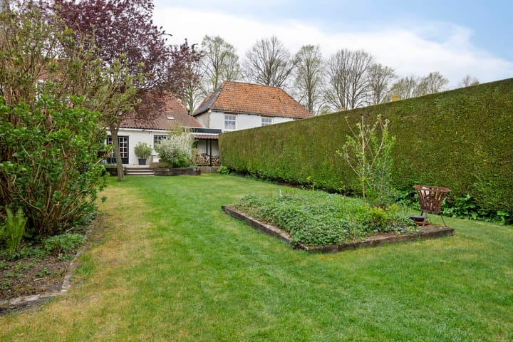 Foto 30 van Dorpsplein 20