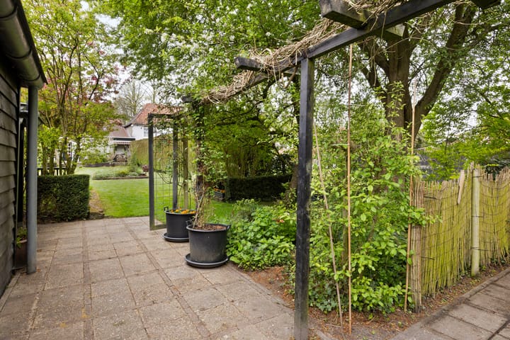 Foto 31 van Dorpsplein 20