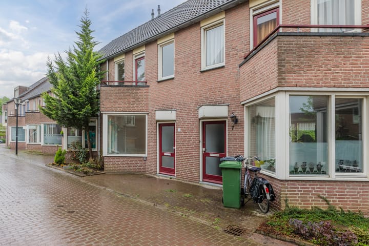 Foto 2 van Hoogen Paet 6