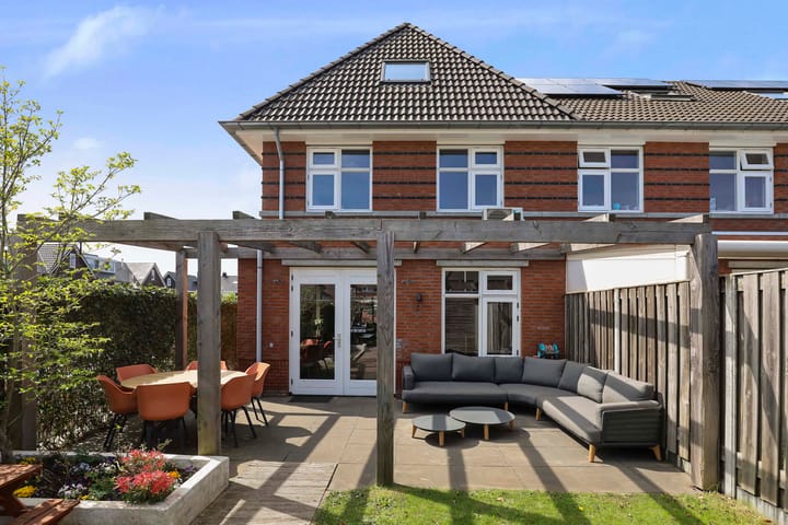 Photo 12 of Vliegenzwam 82