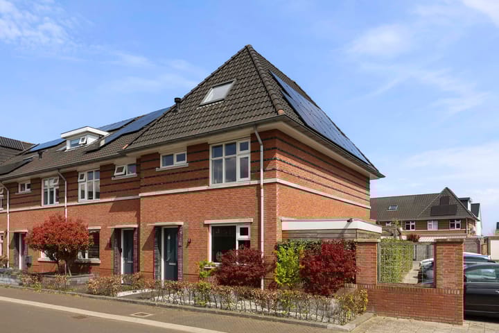 Photo 1 of Vliegenzwam 82