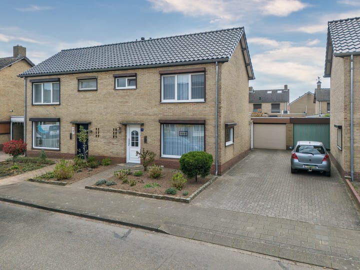 Foto 1 van Robijnstraat 32