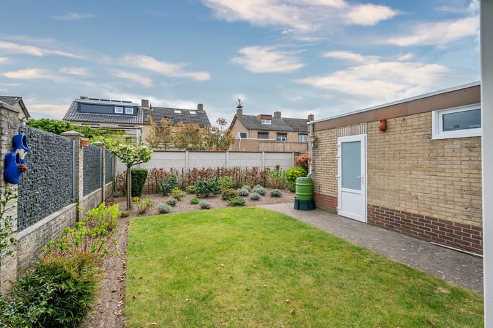 Foto 21 van Robijnstraat 32