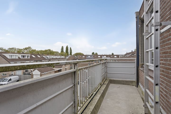 Photo 4 of Pearl Buck-erf 205