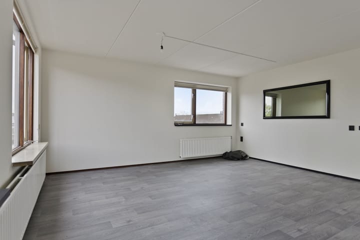 Photo 9 of Pearl Buck-erf 205