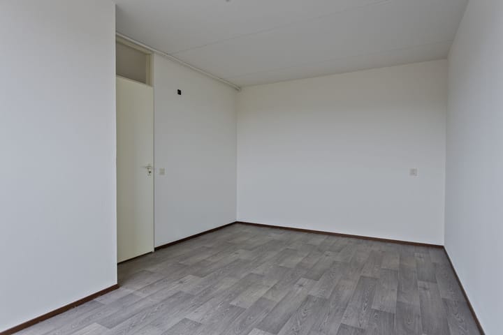 Photo 12 of Pearl Buck-erf 205