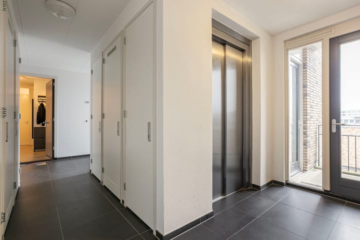 Foto 20 van Louis Armstronglaan 708