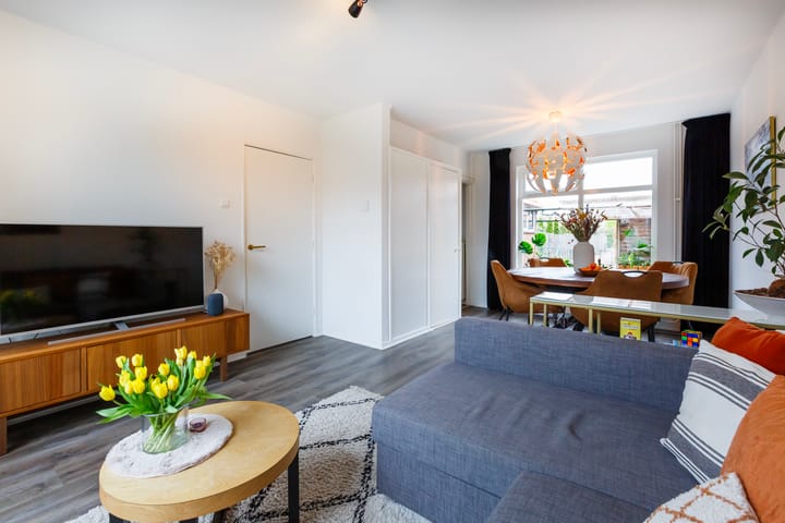 Foto 5 van van Limburg Stirumlaan 73