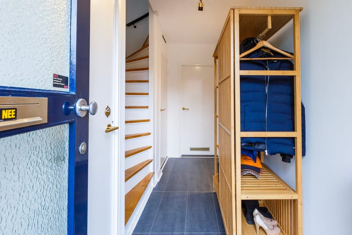 Foto 21 van van Limburg Stirumlaan 73