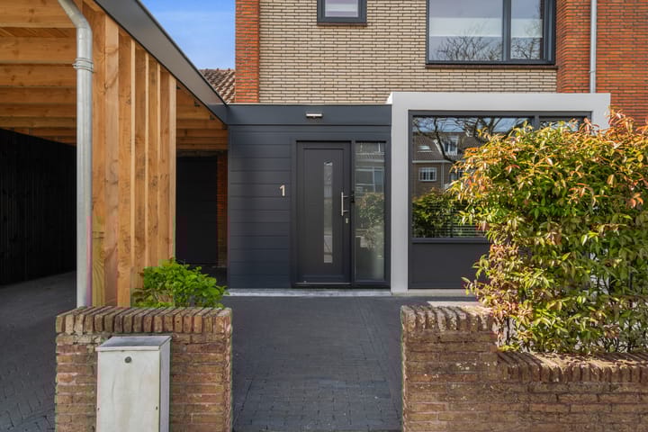 Foto 4 van Clematislaan 1