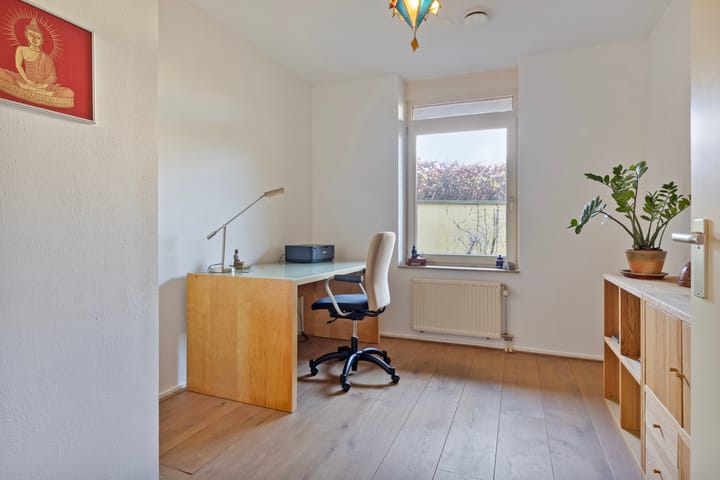 Photo 5 of Noordelijke Parallelweg 14