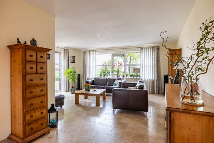 Photo 9 of Weegbree 5