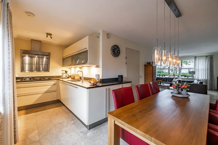 Photo 17 of Weegbree 5