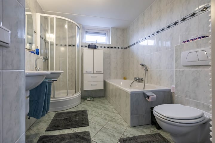 Photo 33 of Weegbree 5