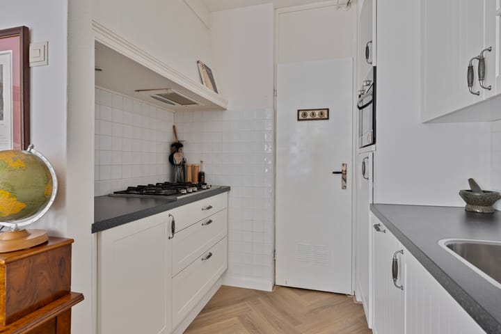 Foto 16 van Neeltje van Zuytbrouckhof 10