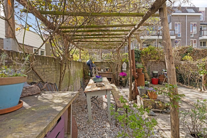 Foto 20 van Neeltje van Zuytbrouckhof 10