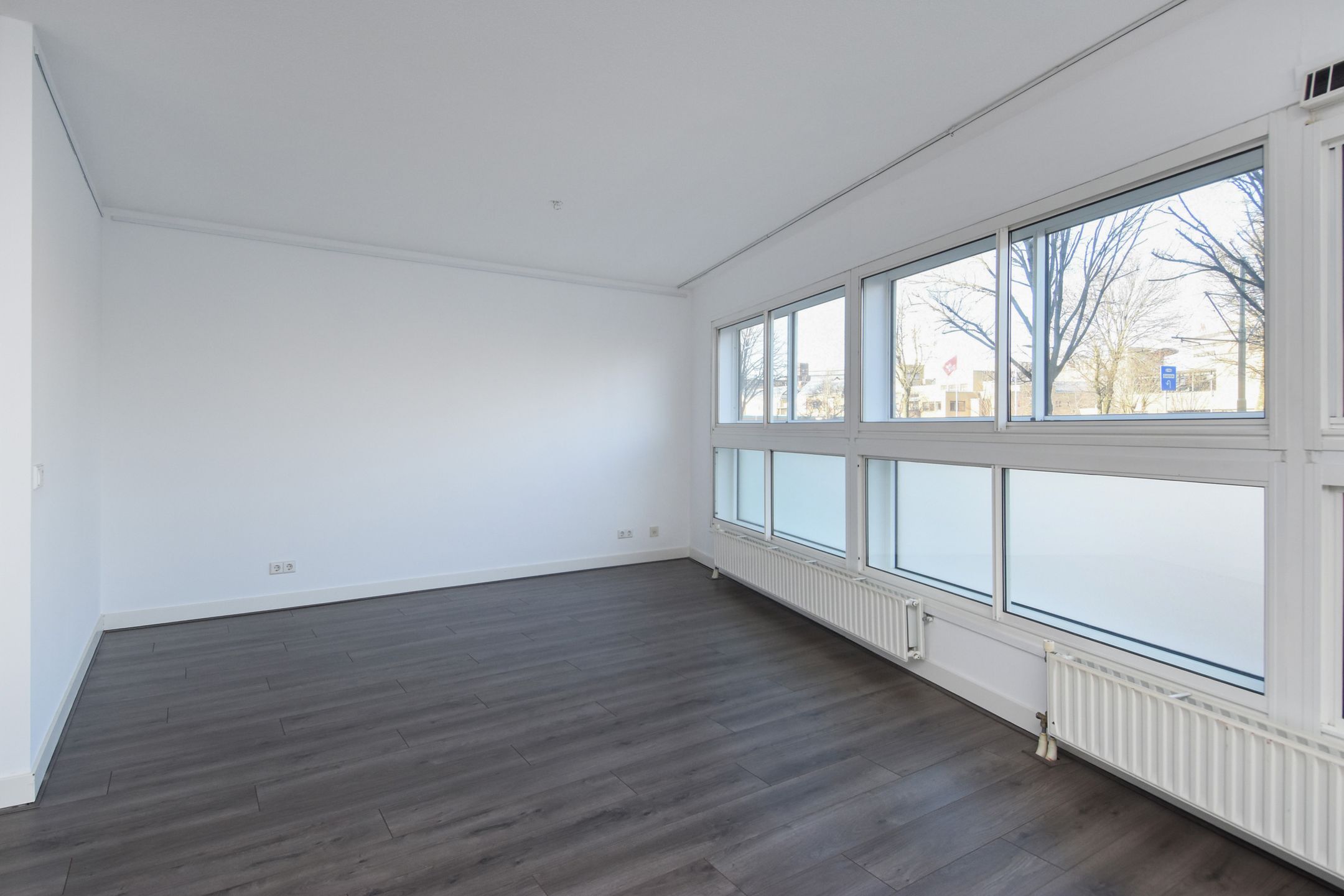 Photo 9 of Cornelis de Wittlaan 12