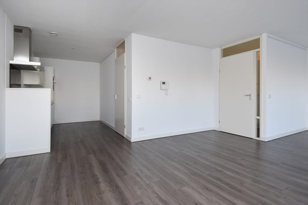 Photo 13 of Cornelis de Wittlaan 12