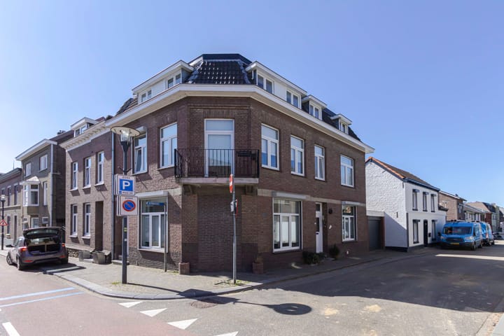 Koopwoningen - huizen te koop in [Funda]