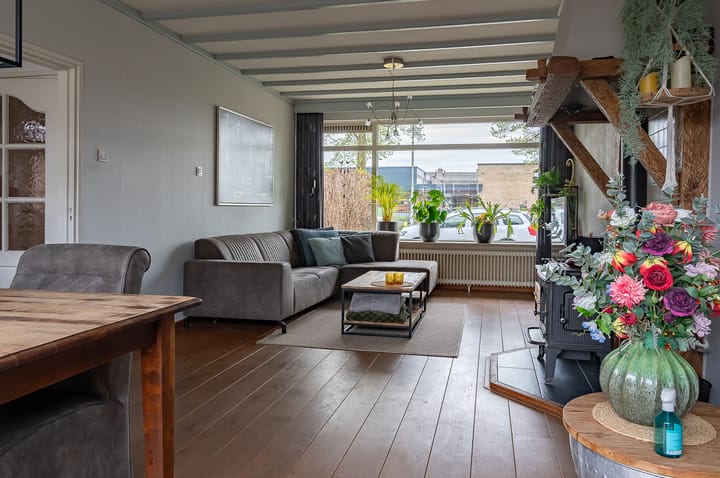 Photo 15 of Sint Bernardusstraat 9