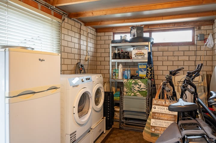 Photo 17 of Sint Bernardusstraat 9