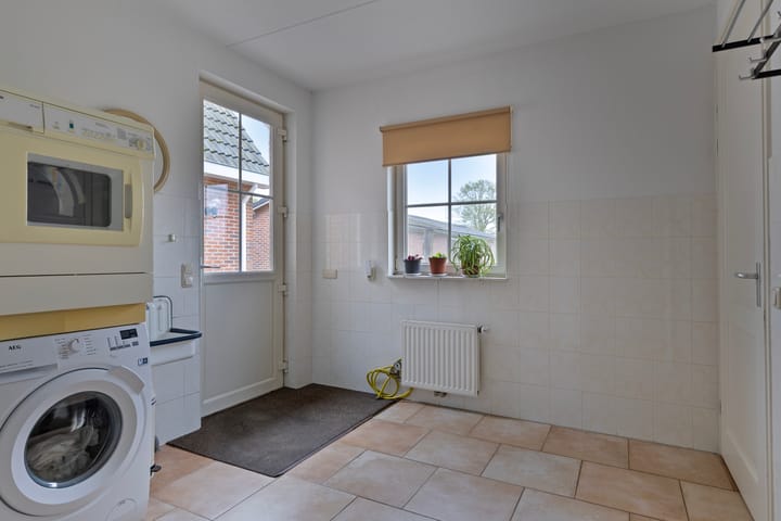 Photo 15 of Bekenwalweg 2