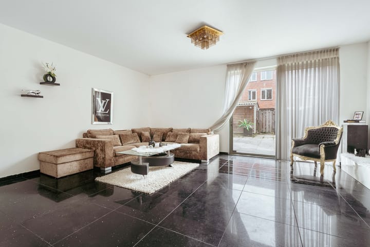 Foto 6 van Kousenbandstraat 34