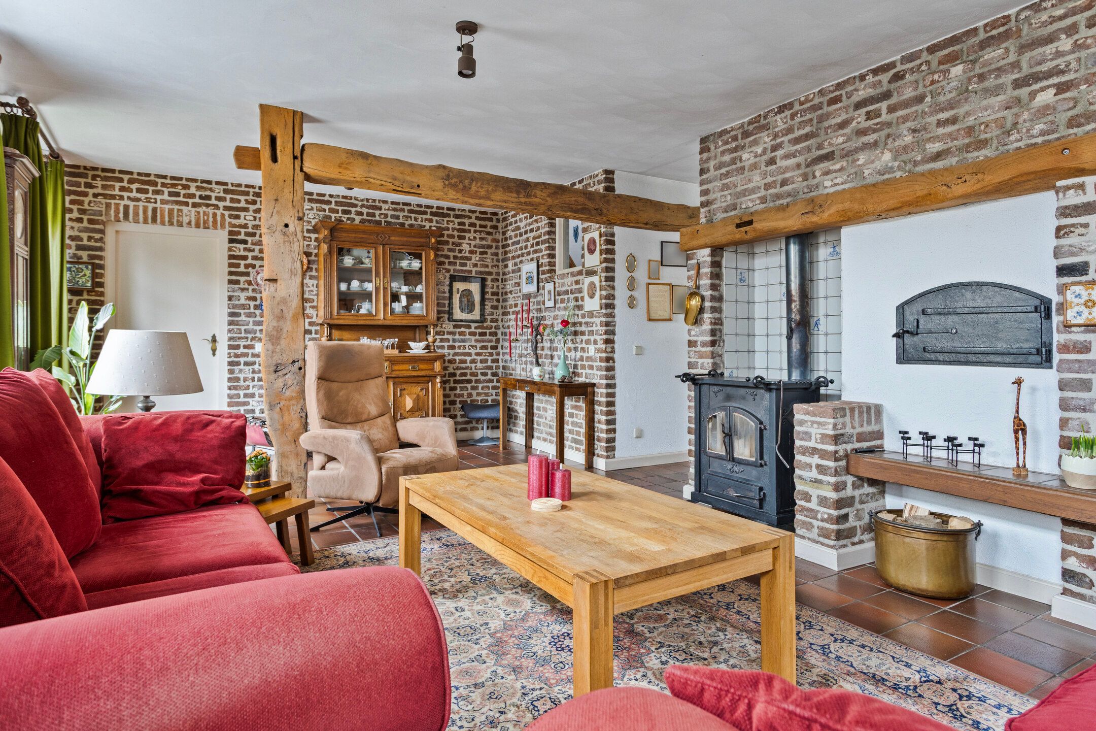 Foto 6 van Burg. Van Houtstraat 92