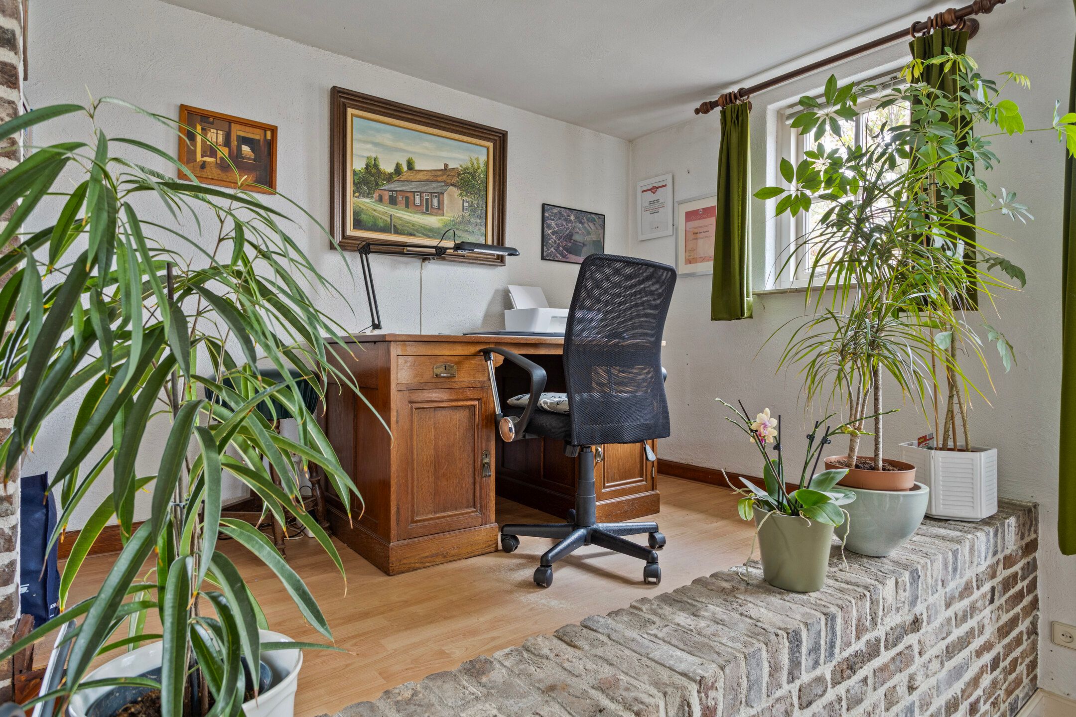 Foto 12 van Burg. Van Houtstraat 92